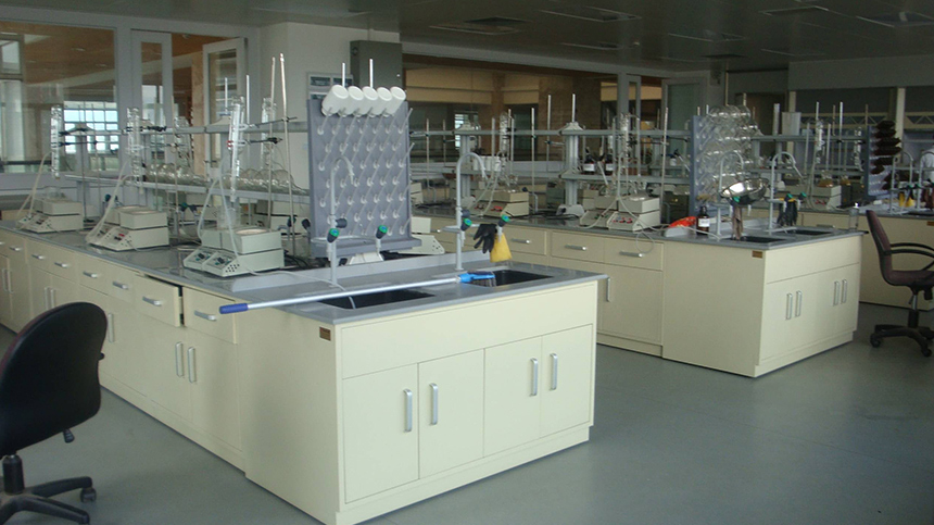 張家界市陽(yáng)湖坪污水處理廠在長(zhǎng)?，F(xiàn)代采購(gòu)實(shí)驗(yàn)室通風(fēng)柜